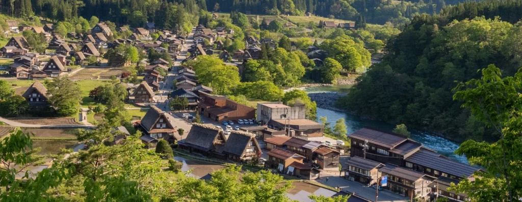 Village japonais Shirakawa-go : Itinéraires Japon